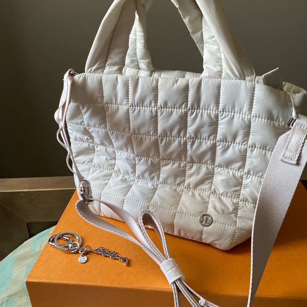 Lululemon athletica Quilted Cream Tote with Crossbody Strap